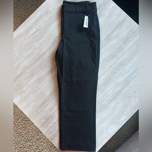 Old Navy Women's Black Straight Leg Pants